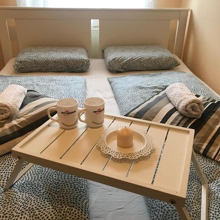 Tudor Apartman سيغيد المظهر الخارجي الصورة